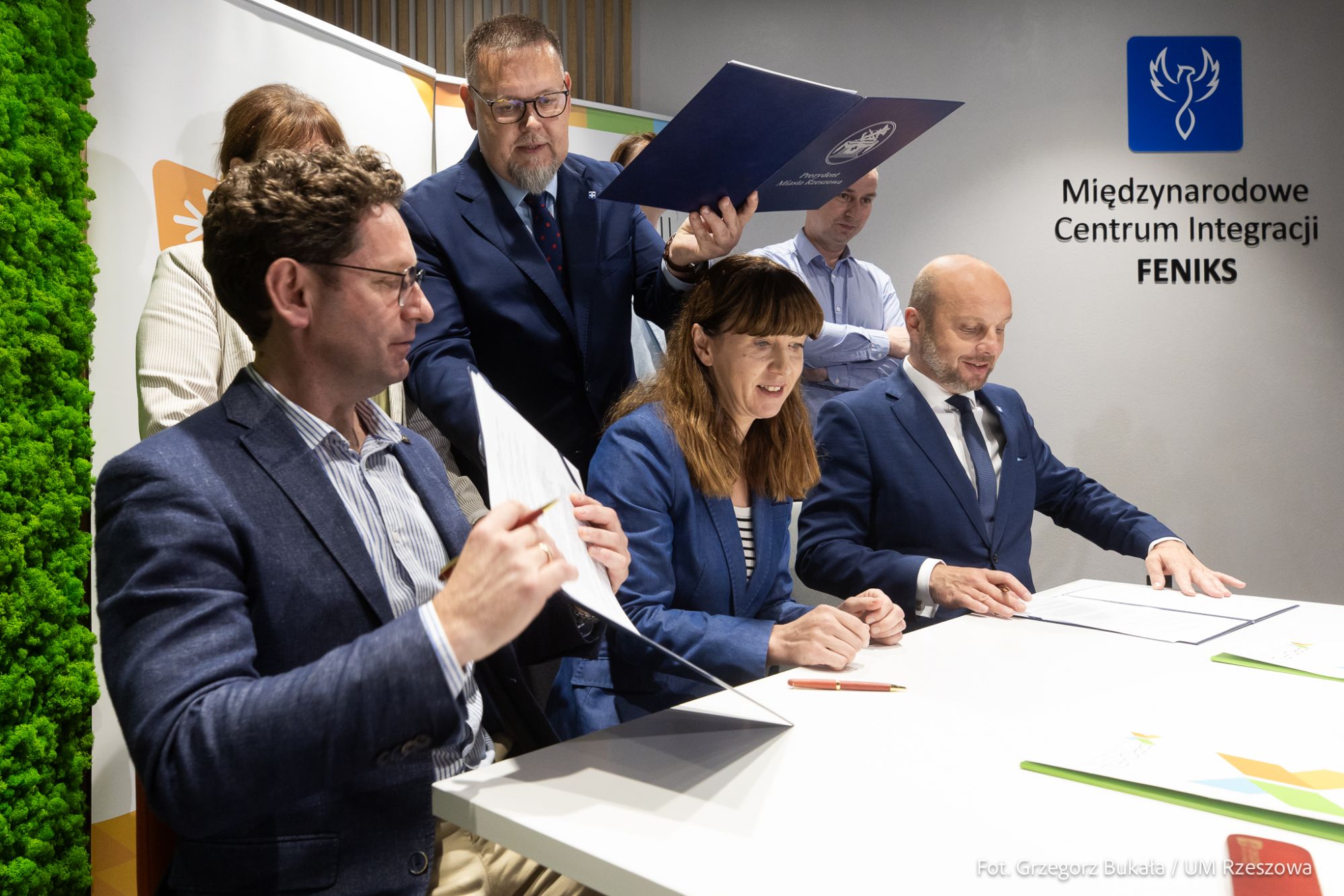 zdjęcie ze spotkania dotyczącego utworzenia Centrum Pomocy Dzieciom, fot. Grzegorz Bukała, Urząd Miasta Rzeszowa